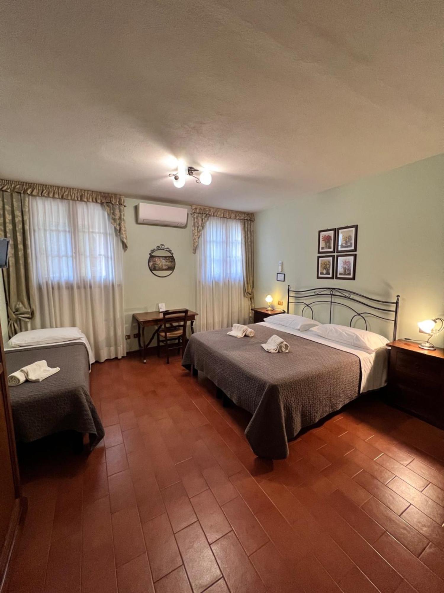 סיינה B&B Casale Virgili חדר תמונה